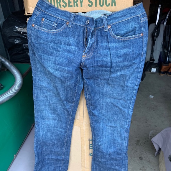 Really comfortable low rise jeans - Picture 2 of 3